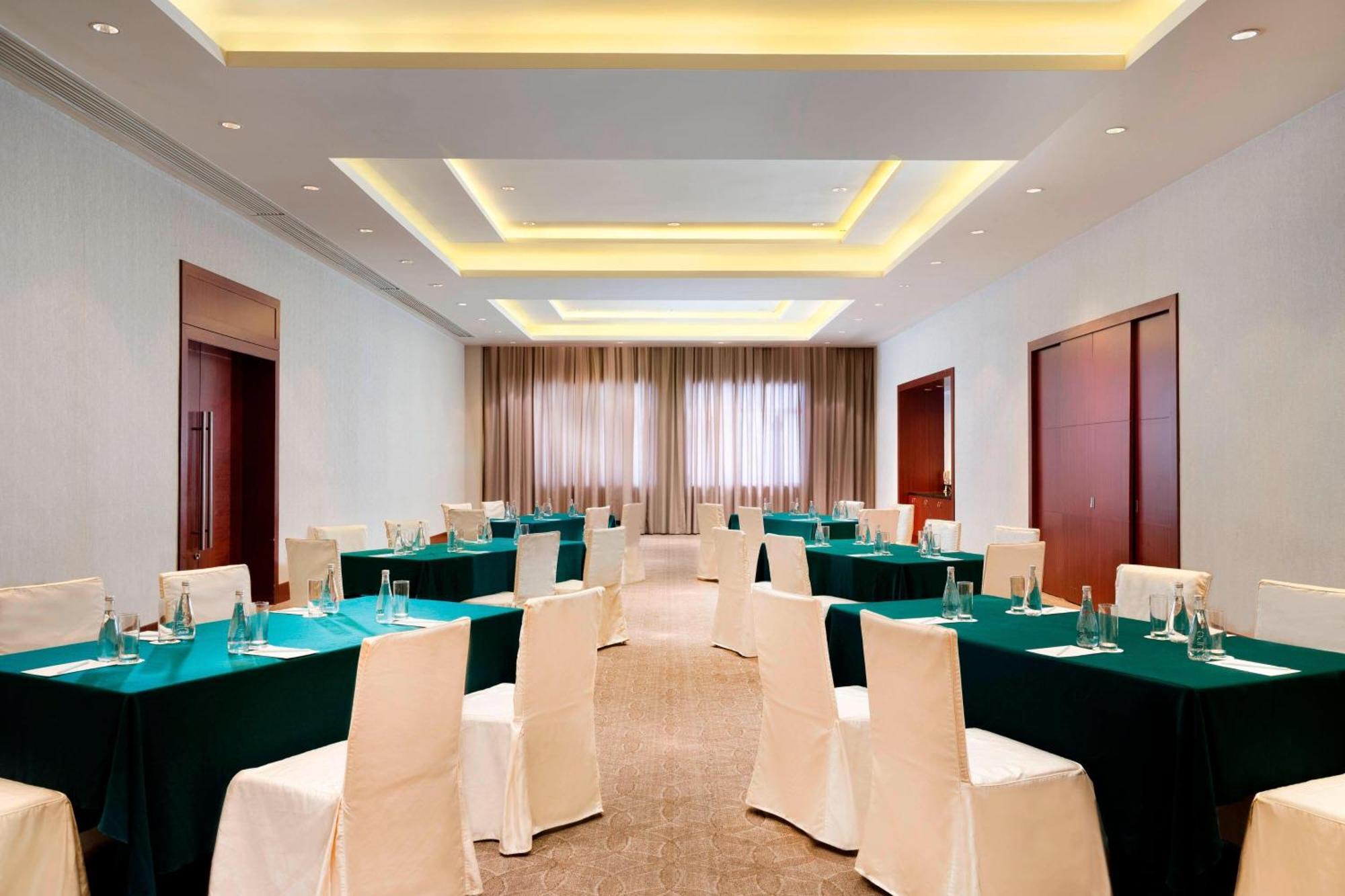 Sheraton Dongguan Hotel Exterior foto