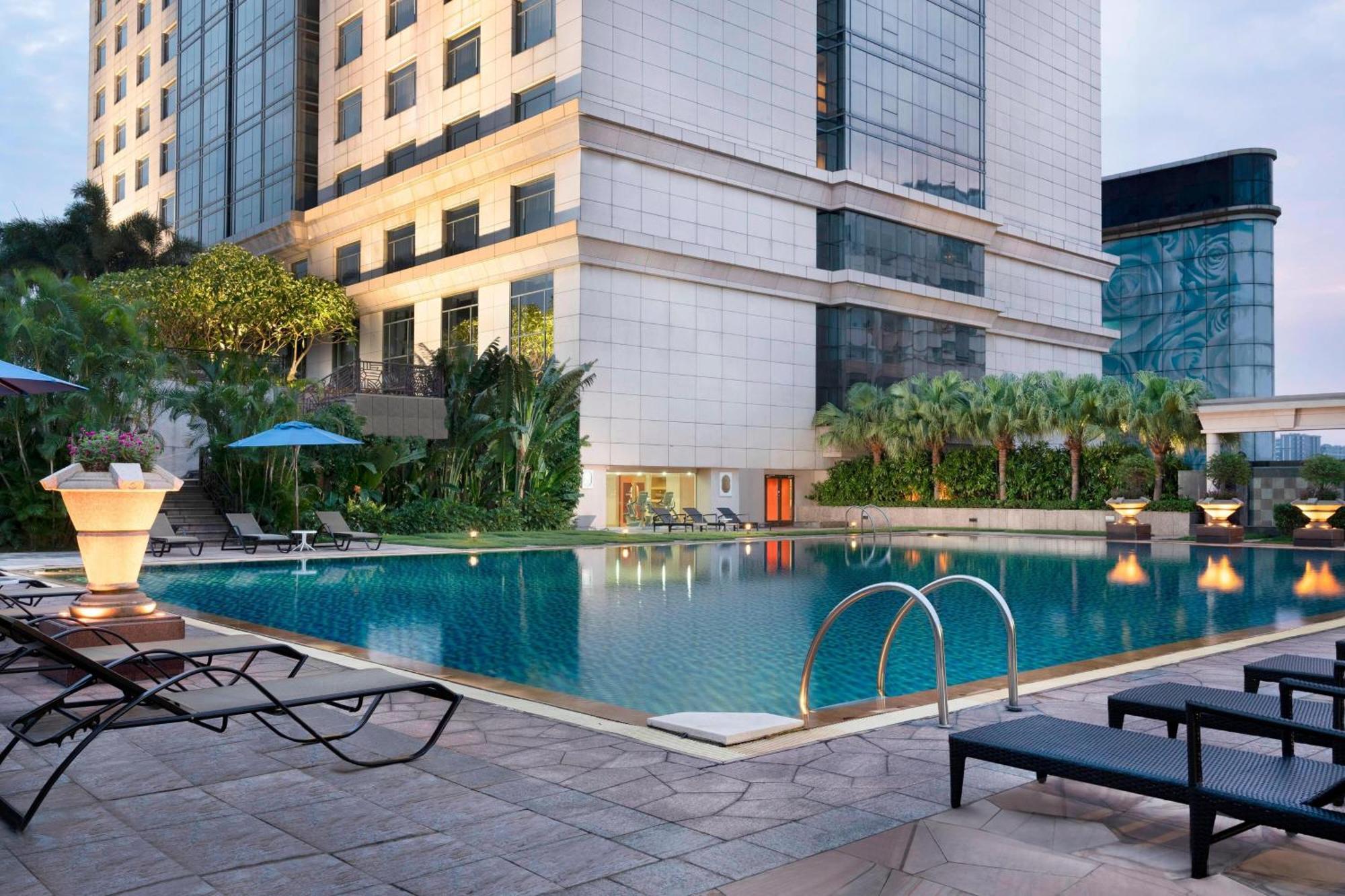 Sheraton Dongguan Hotel Exterior foto